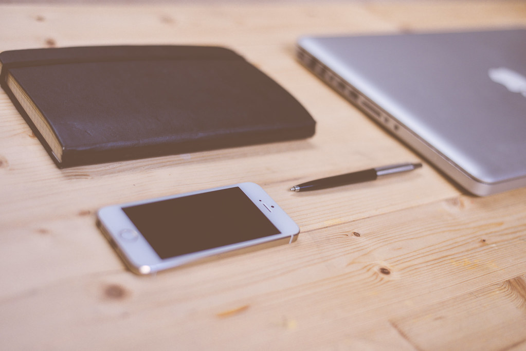 laptop vs smartphone lapdock cost comparison 2026